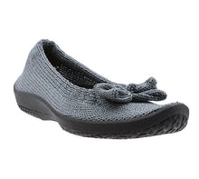 Load image into Gallery viewer, Arcopedico Lyla Sport FINAL SALE DISCONTINUED $45 NO RETURN NO EXCHANGE